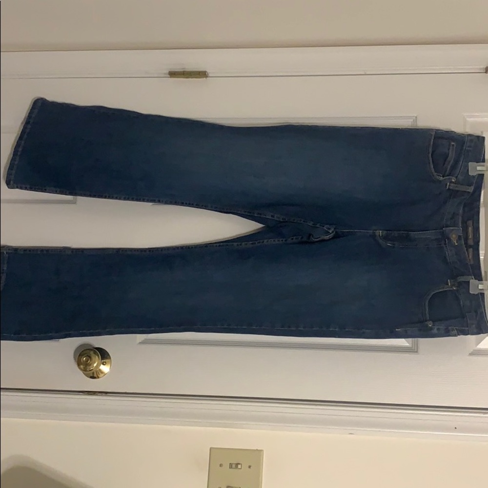 BOOT CUT JEANS